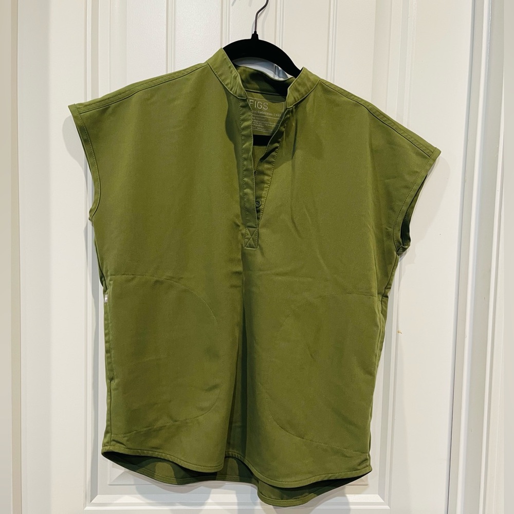FIGS GREEN SCRUB SET